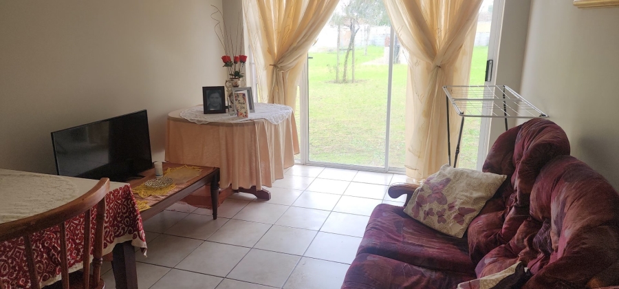 2 Bedroom Property for Sale in Heideveld Western Cape